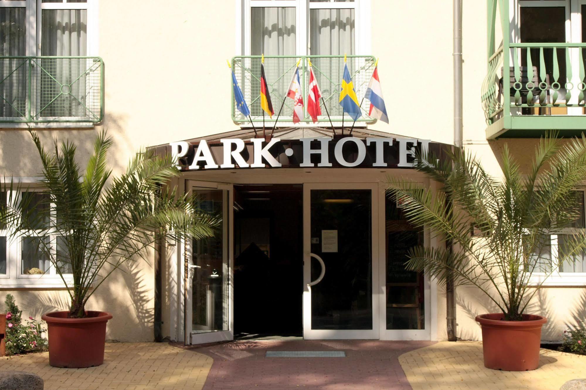 Park Hotel Sellin Eksteriør bilde